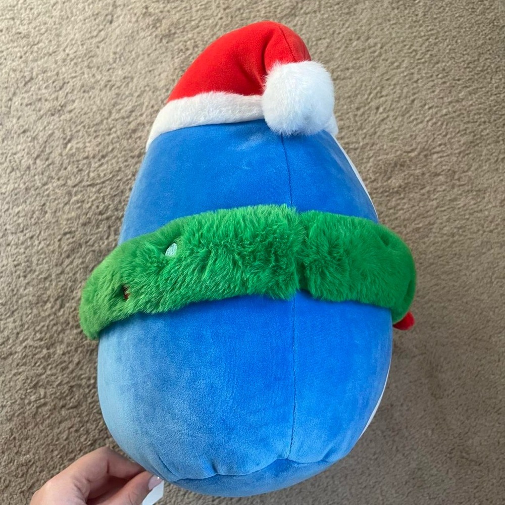 Puff the penguin Christmas Squishmallow - Picture 3 of 7